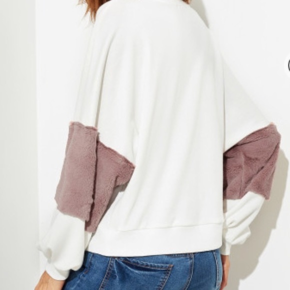 🌺Blush and Snow Pullover ❄️ - Picture 4 of 5